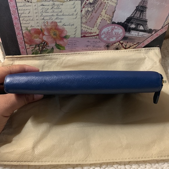 Long Zippy Prada Wallet - Picture 4 of 8